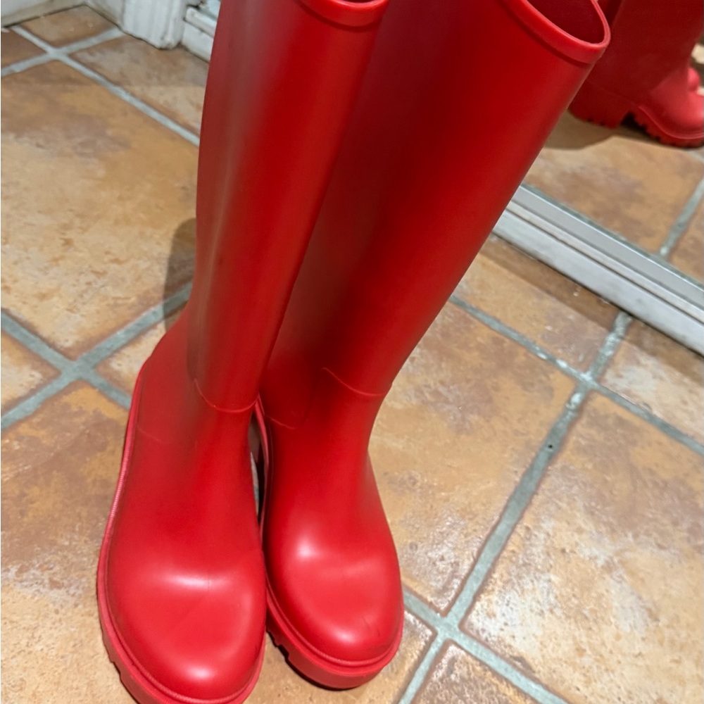 JustFab Bold Red Women's Rain Boots